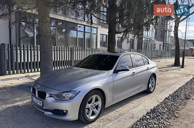 Седан BMW 3 Series 2015 в Виннице