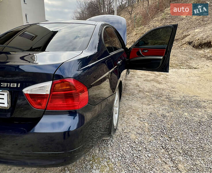 Седан BMW 3 Series 2007 в Золочеві