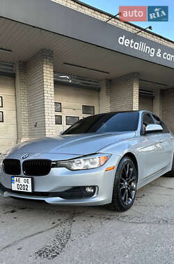 Седан BMW 3 Series 2013 в Дніпрі