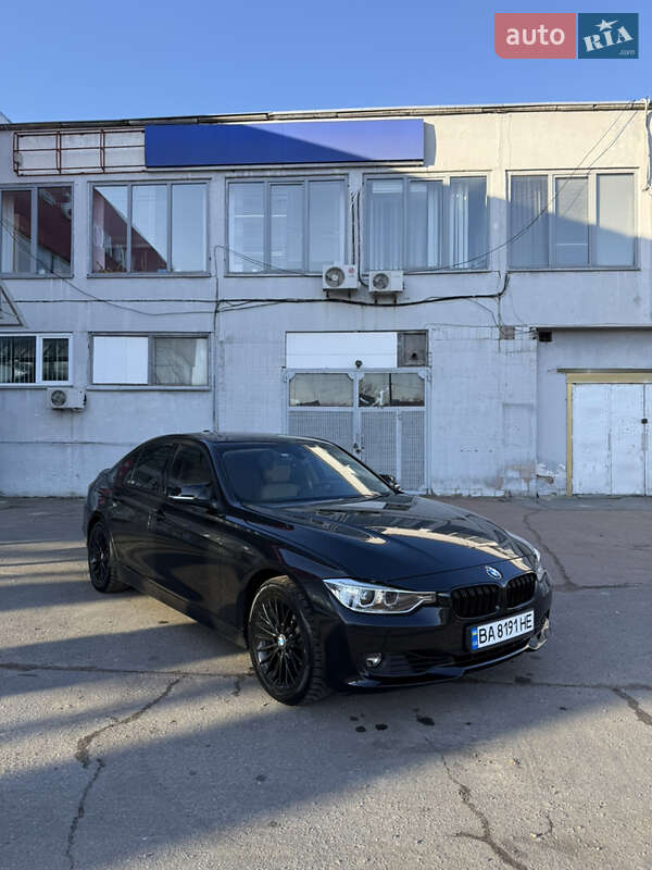 Седан BMW 3 Series 2012 в Чернигове