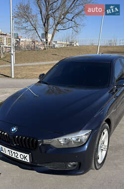 Седан BMW 3 Series 2015 в Виннице