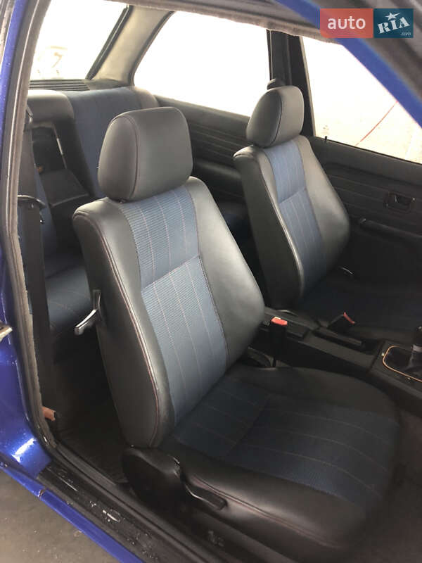 Купе BMW 3 Series 1985 в Києві