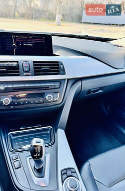Седан BMW 3 Series 2012 в 