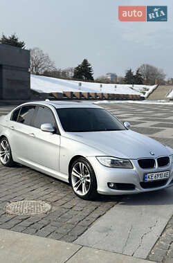 Седан BMW 3 Series 2009 в Киеве