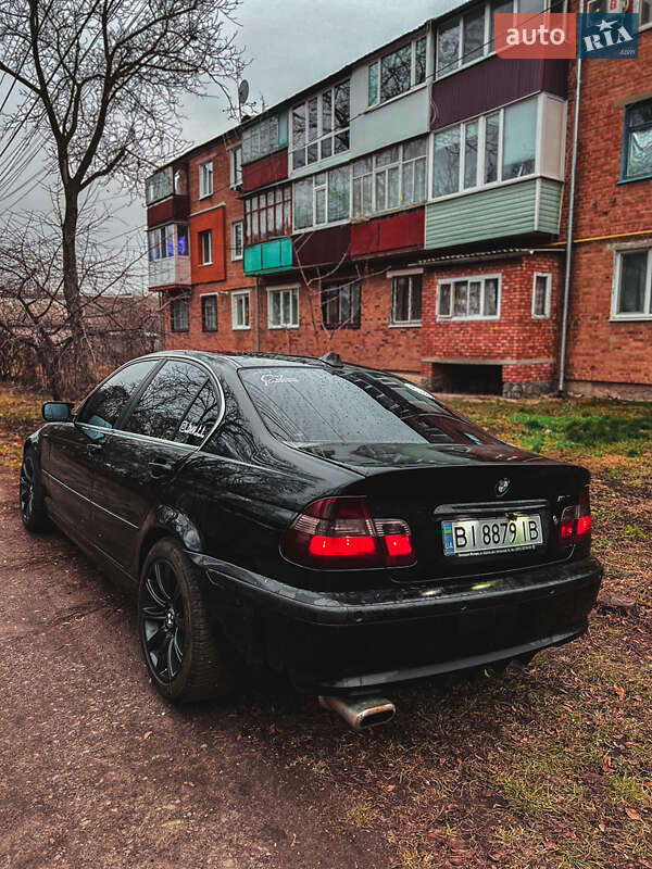 Седан BMW 3 Series 2004 в Глобине