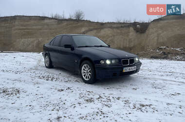 Седан BMW 3 Series 1995 в Тернополе