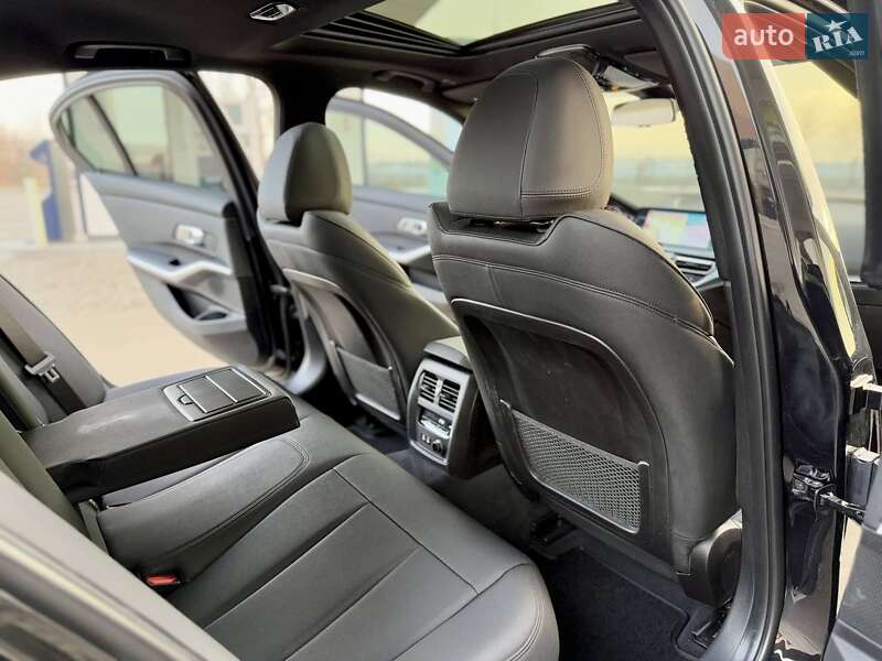 Седан BMW 3 Series 2019 в Днепре