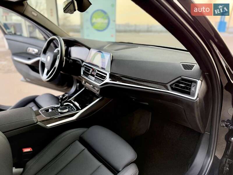 Седан BMW 3 Series 2019 в Днепре