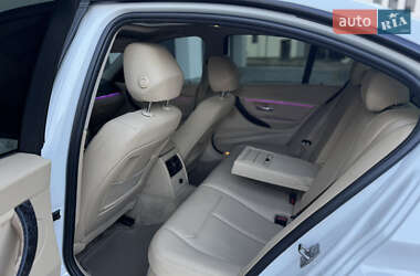 Седан BMW 3 Series 2013 в 