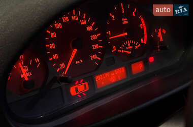 Седан BMW 3 Series 2003 в 