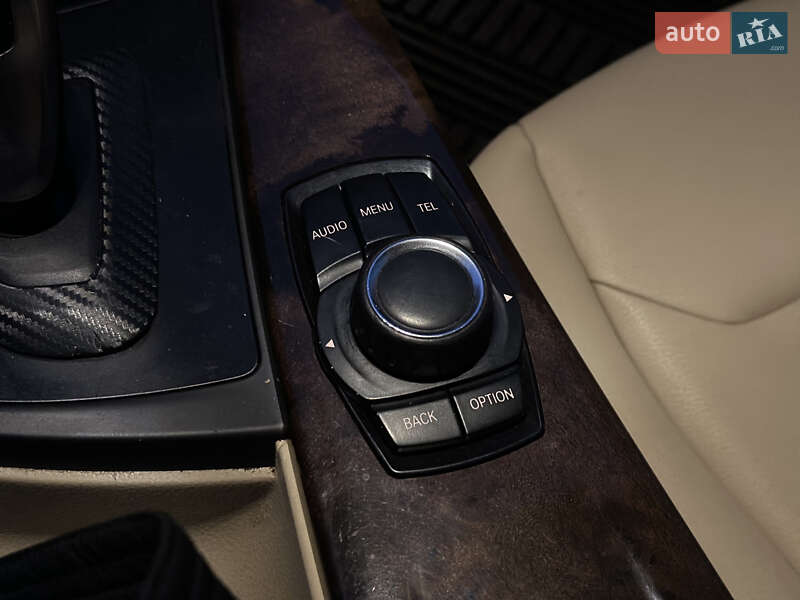 Седан BMW 3 Series 2014 в Владимире