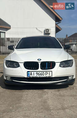 Купе BMW 3 Series 2011 в 