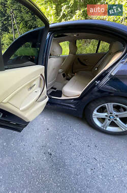 Седан BMW 3 Series 2013 в 