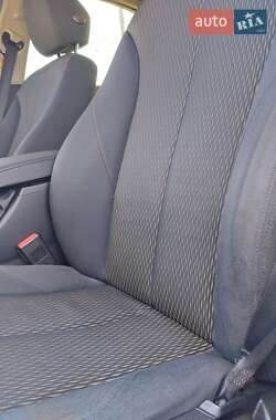 Седан BMW 3 Series 2012 в 