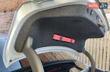 Седан BMW 3 Series 2012 в 