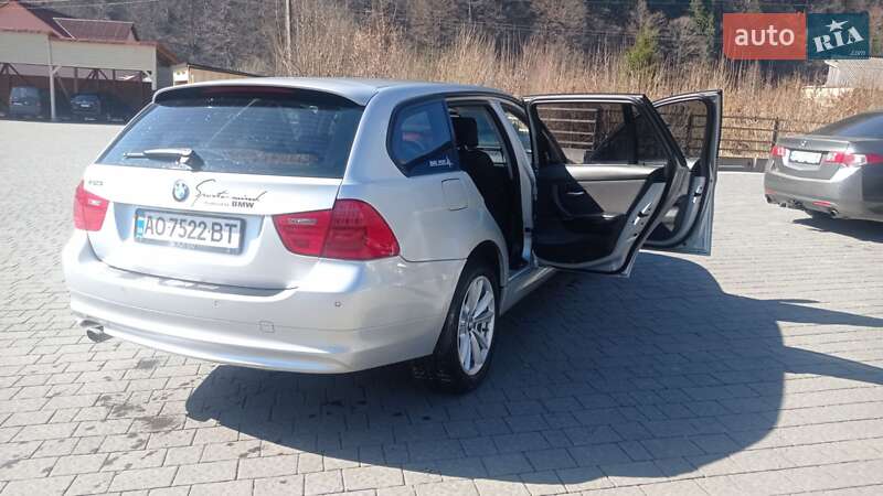 Универсал BMW 3 Series 2011 в Межгорье