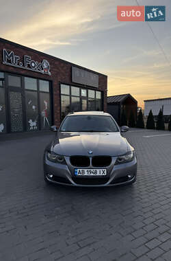 Седан BMW 3 Series 2009 в 