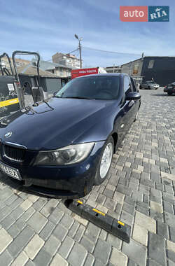 Седан BMW 3 Series 2005 в Николаеве