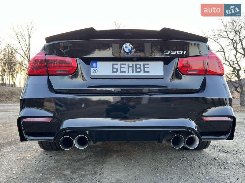 Седан BMW 3 Series 2017 в Звенигородці