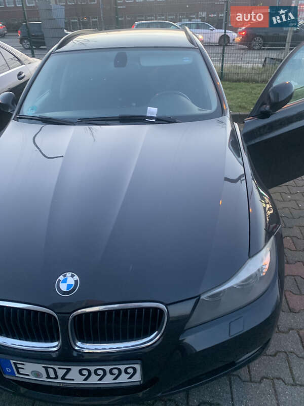 Универсал BMW 3 Series 2011 в Киеве фото Универсал BMW 3 Series 2011 в Киеве