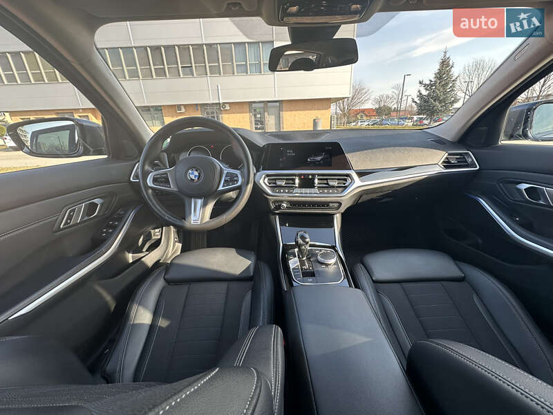 Универсал BMW 3 Series 2019 в Львове
