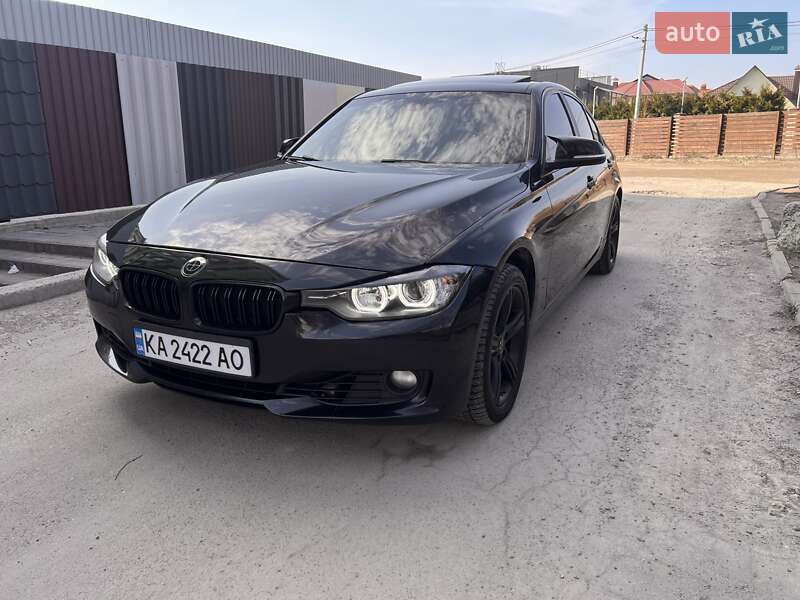 Седан BMW 3 Series 2012 в 