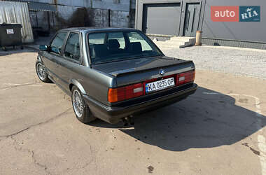 Купе BMW 3 Series 1989 в Києві