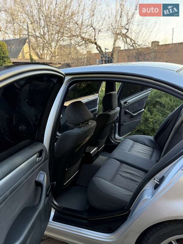 Седан BMW 3 Series 2002 в Краматорске фото 4 Седан BMW 3 Series 2002 в Краматорске