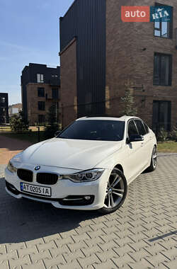 Седан BMW 3 Series 2012 в Ивано-Франковске