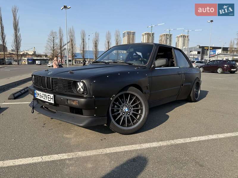 Купе BMW 3 Series 1987 в Києві
