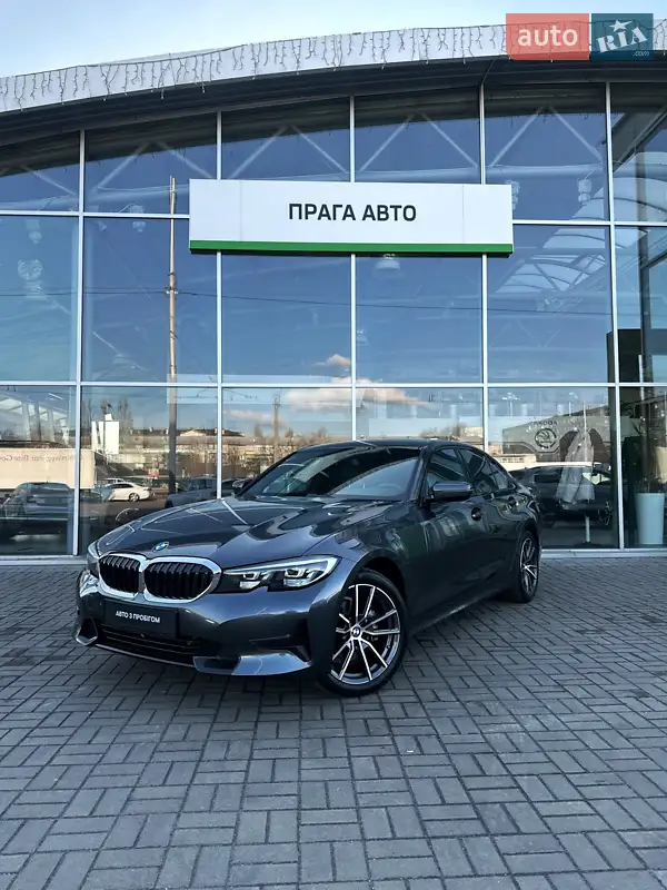 Седан BMW 3 Series 2022 в 
