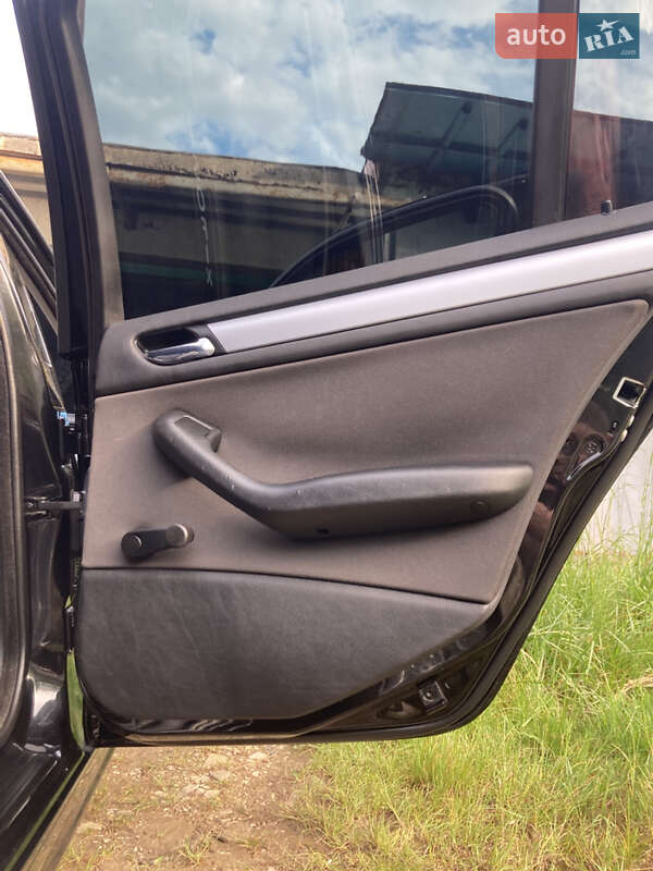 Универсал BMW 3 Series 2002 в Бориславе