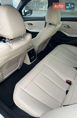 Седан BMW 3 Series 2019 в 
