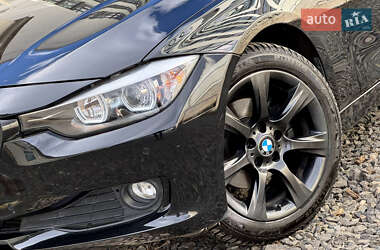 Седан BMW 3 Series 2015 в 