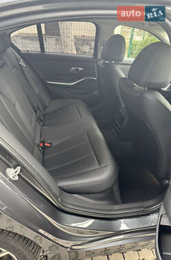 Седан BMW 3 Series 2021 в Киеве