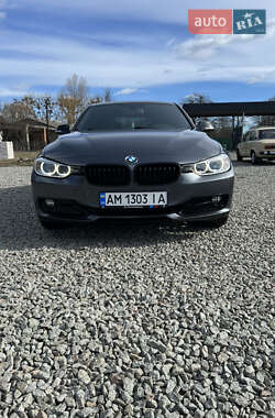 Седан BMW 3 Series 2013 в Житомирі