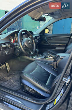 Седан BMW 3 Series 2011 в 