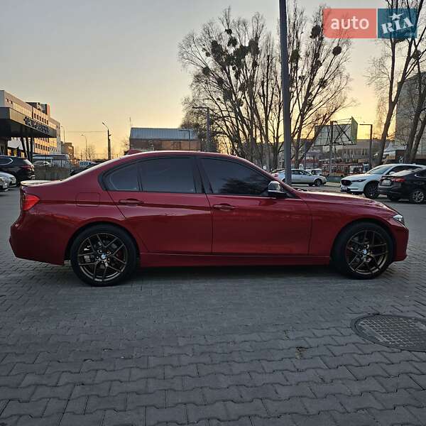 Седан BMW 3 Series 2014 в Чернівцях