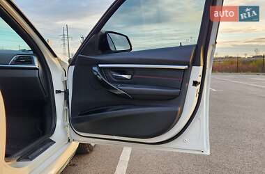 Седан BMW 3 Series 2017 в 