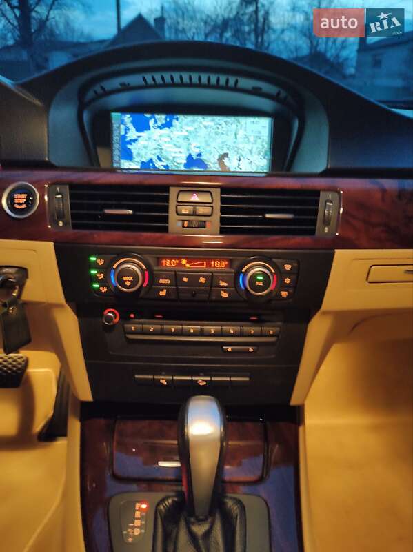 Седан BMW 3 Series 2011 в Каменском