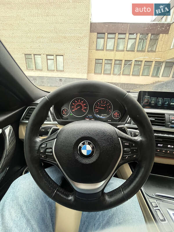 Седан BMW 3 Series 2016 в Кривом Роге