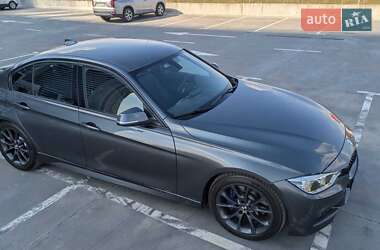 Седан BMW 3 Series 2016 в 
