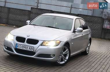 Седан BMW 3 Series 2009 в Мукачевому