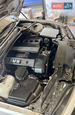 Универсал BMW 3 Series 2001 в  фото 14 Универсал BMW 3 Series 2001 в