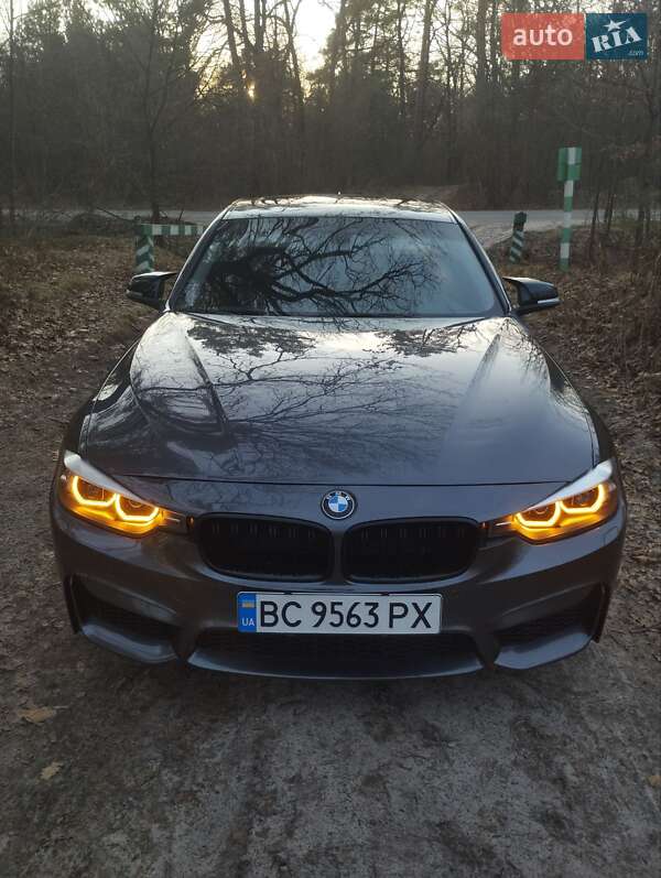 Седан BMW 3 Series 2013 в Львове