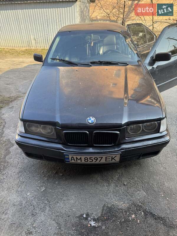 Седан BMW 3 Series 1991 в 
