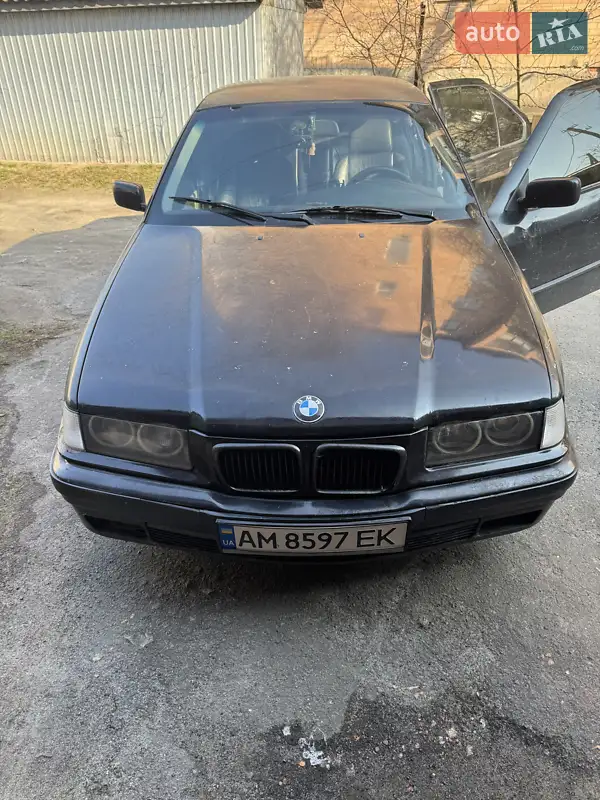 Седан BMW 3 Series 1991 в 
