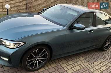 Седан BMW 3 Series 2019 в Львові