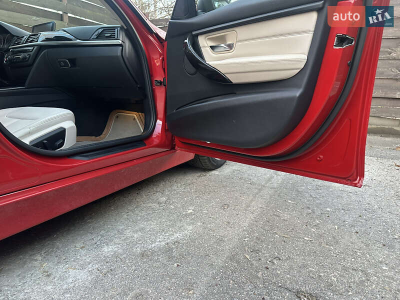 Седан BMW 3 Series 2015 в Харкові