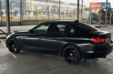 Седан BMW 3 Series 2013 в 